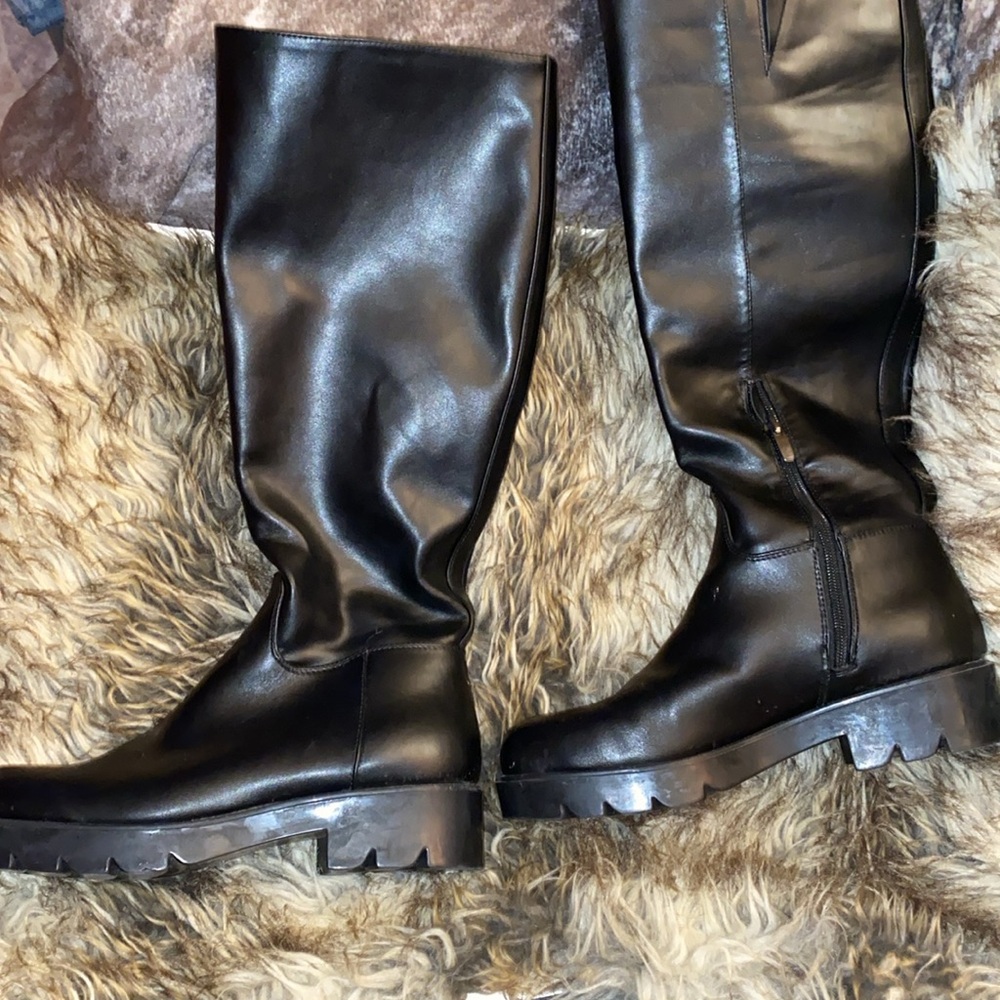 Rain BOOTS?!!  Nine West rain/snow/slush boots worn once 9.5 faux-repels wetness